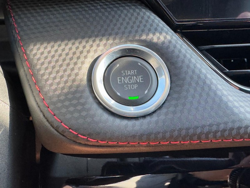 Chevrolet Equinox Vehicle Image 18