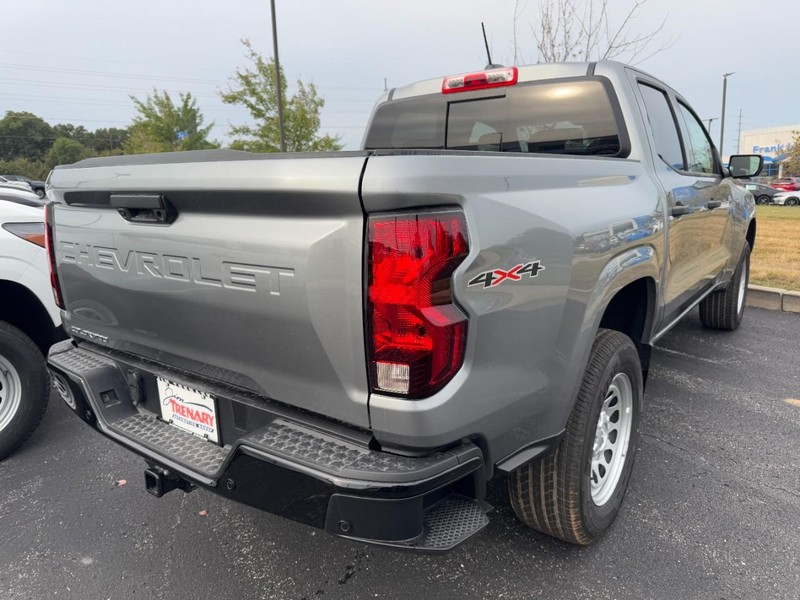 Chevrolet Colorado Vehicle Image 03