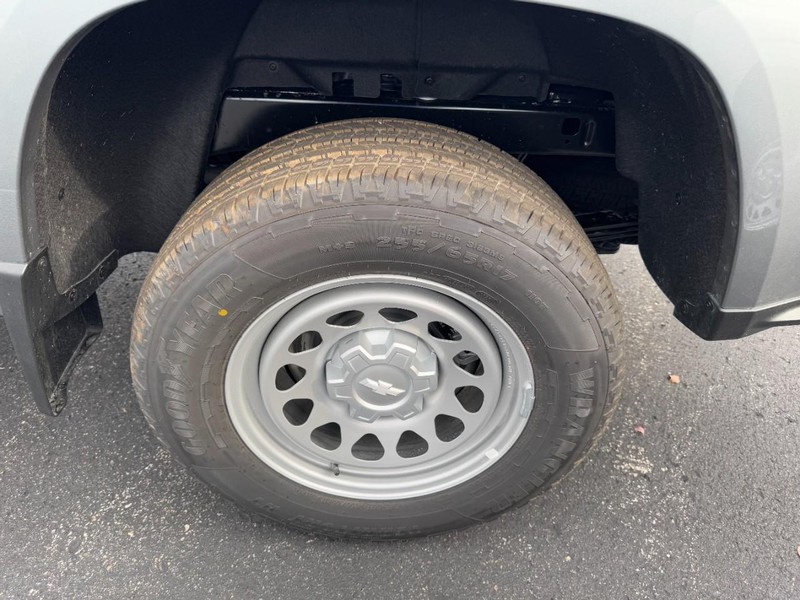 Chevrolet Colorado Vehicle Image 05