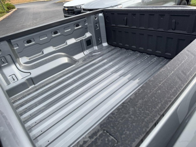 Chevrolet Colorado Vehicle Image 06