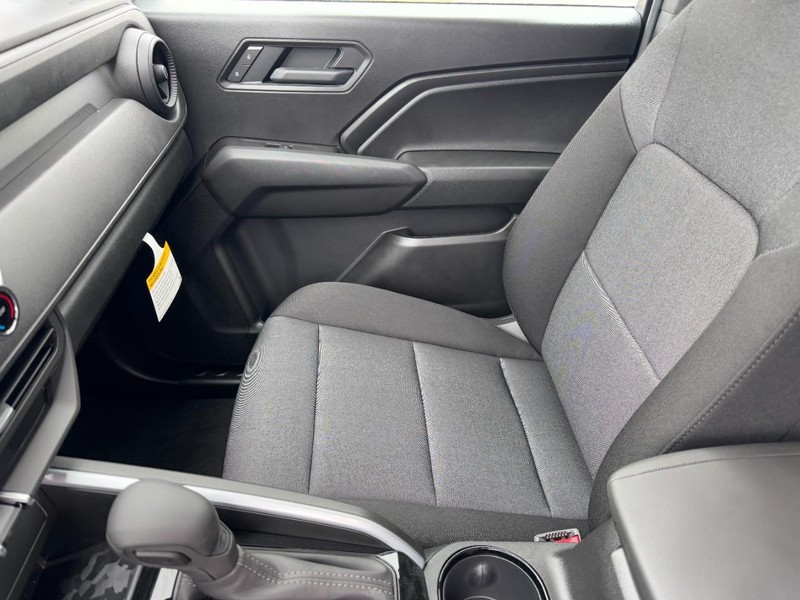 Chevrolet Colorado Vehicle Image 08