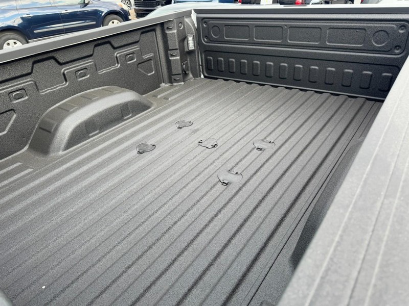 Chevrolet Silverado 2500HD Vehicle Image 06