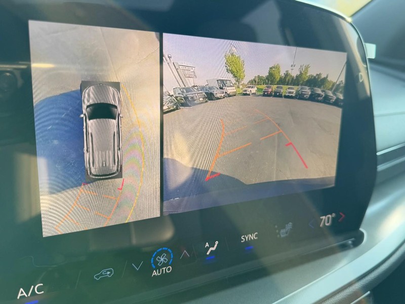 Chevrolet Traverse Vehicle Image 18