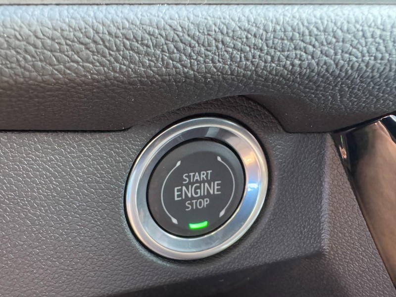 Chevrolet Traverse Vehicle Image 19