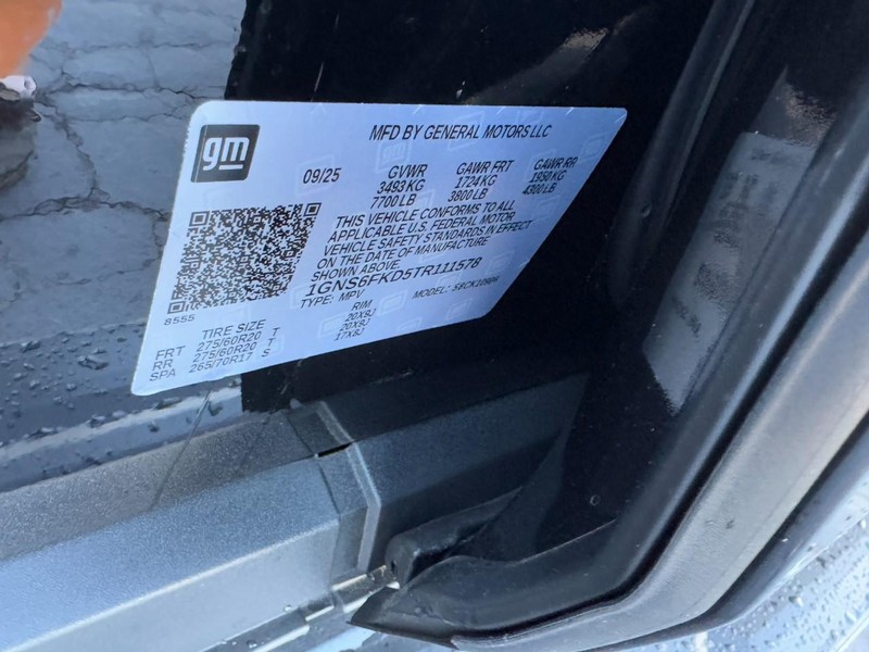 Chevrolet Suburban Vehicle Image 21