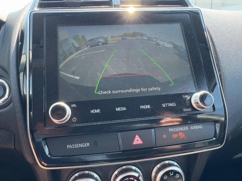 Mitsubishi Outlander Sport Vehicle Image 20