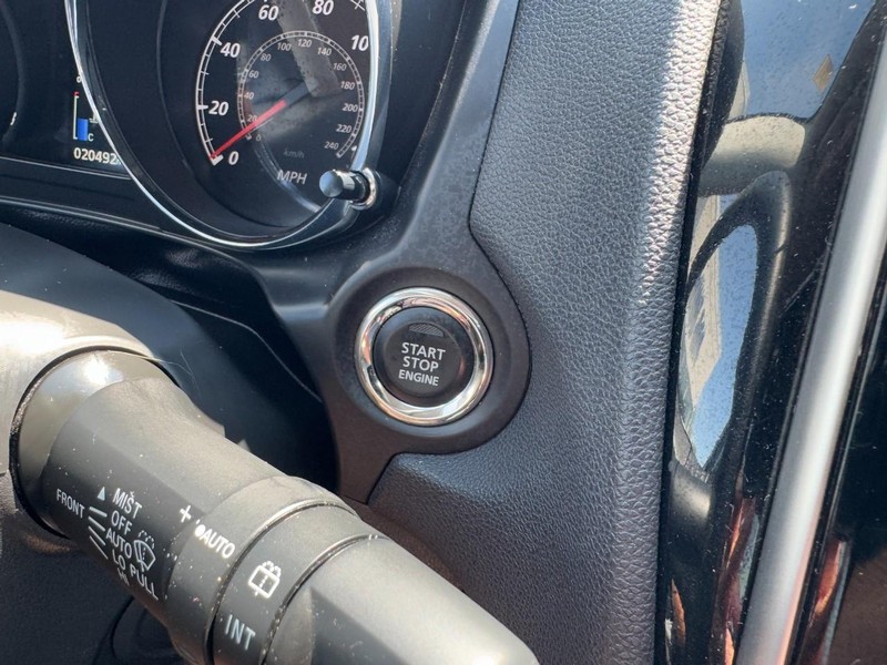 Mitsubishi Outlander Sport Vehicle Image 22