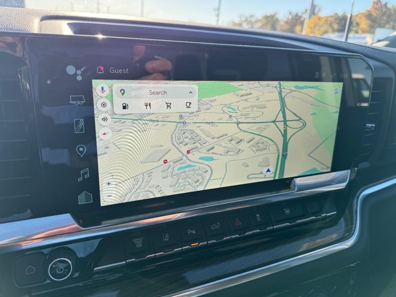 Chevrolet Silverado 3500HD Vehicle Image 17