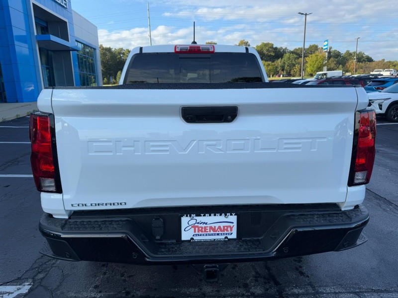 Chevrolet Colorado Vehicle Image 04