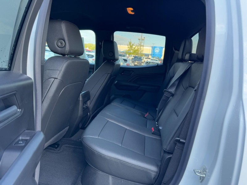 Chevrolet Colorado Vehicle Image 08