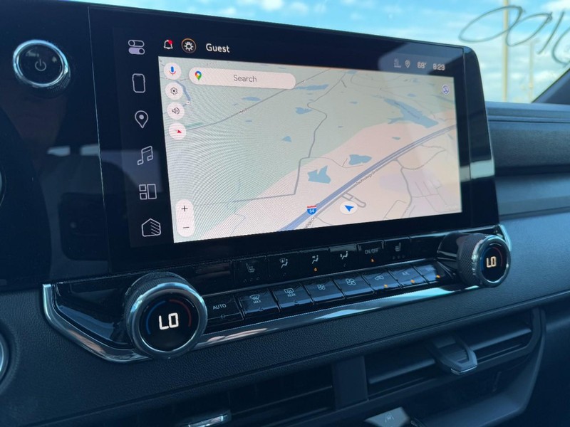 Chevrolet Colorado Vehicle Image 16