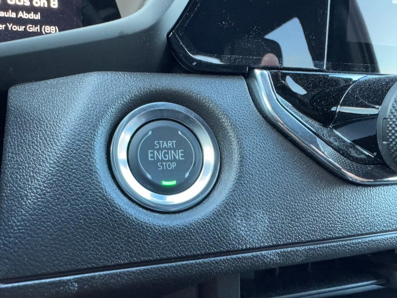 Chevrolet Colorado Vehicle Image 18