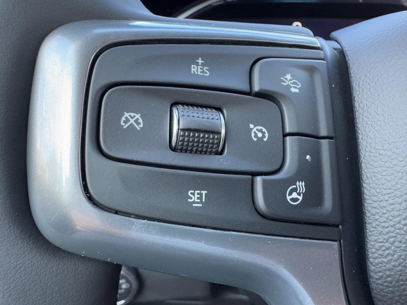 Chevrolet Silverado 1500 Vehicle Image 12