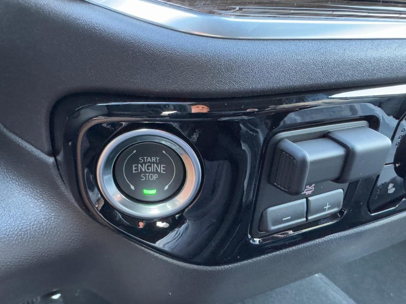 Chevrolet Silverado 1500 Vehicle Image 18