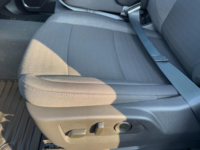 Chevrolet Silverado 2500HD Vehicle Image 09