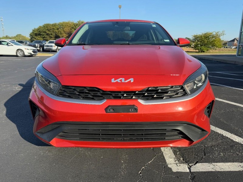 Kia Forte Vehicle Image 09