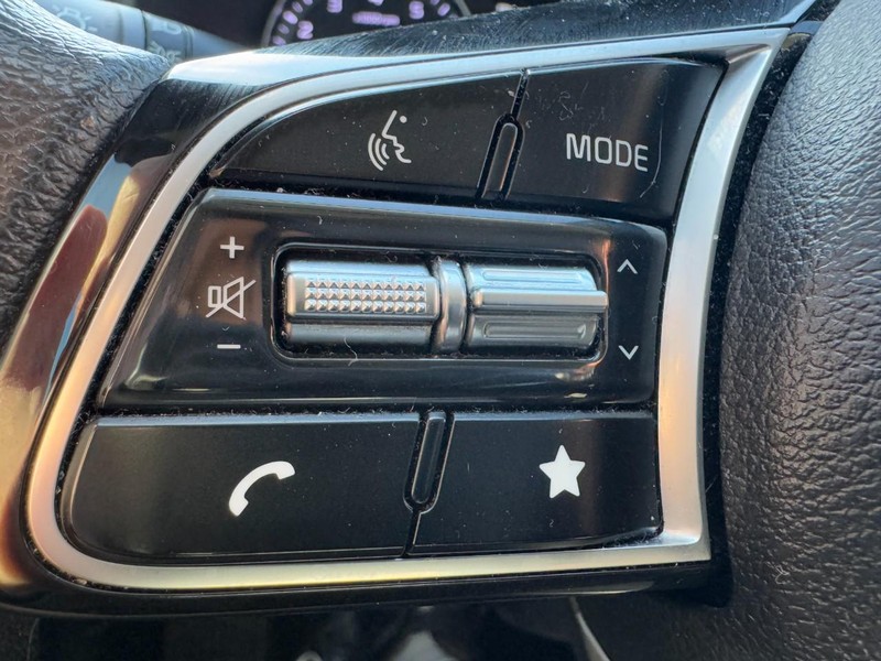 Kia Forte Vehicle Image 16