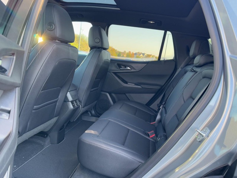 Chevrolet Equinox Vehicle Image 07