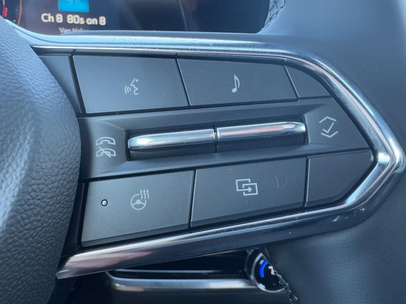 Chevrolet Equinox Vehicle Image 13