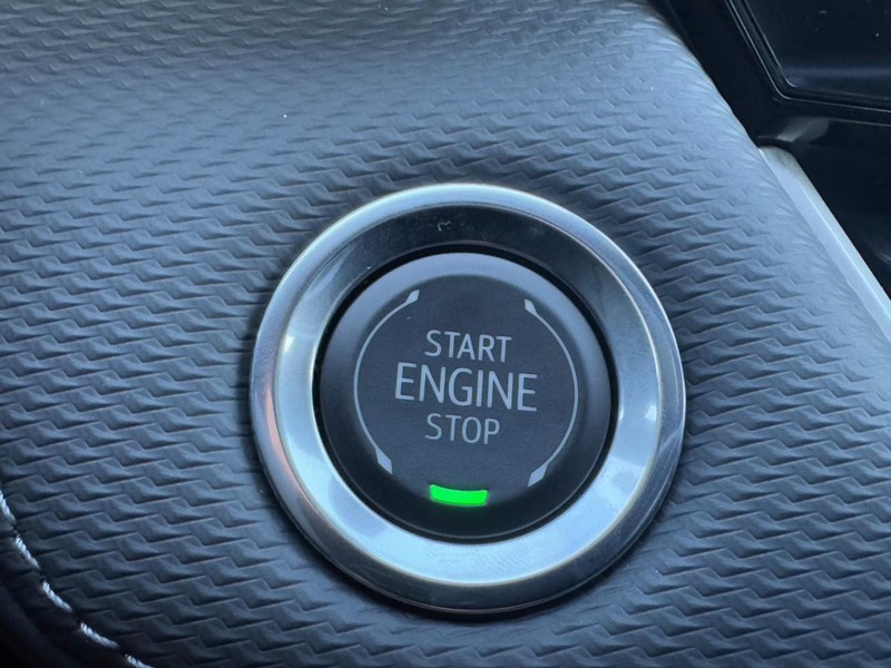 Chevrolet Equinox Vehicle Image 18