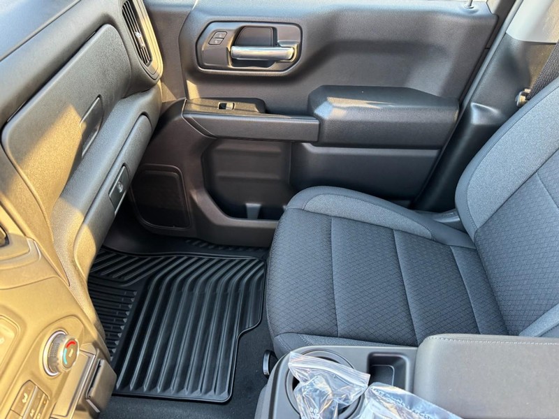 Chevrolet Silverado 1500 Vehicle Image 11