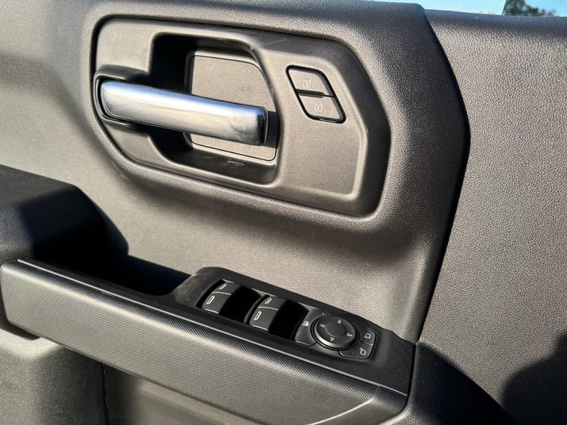 Chevrolet Silverado 1500 Vehicle Image 13