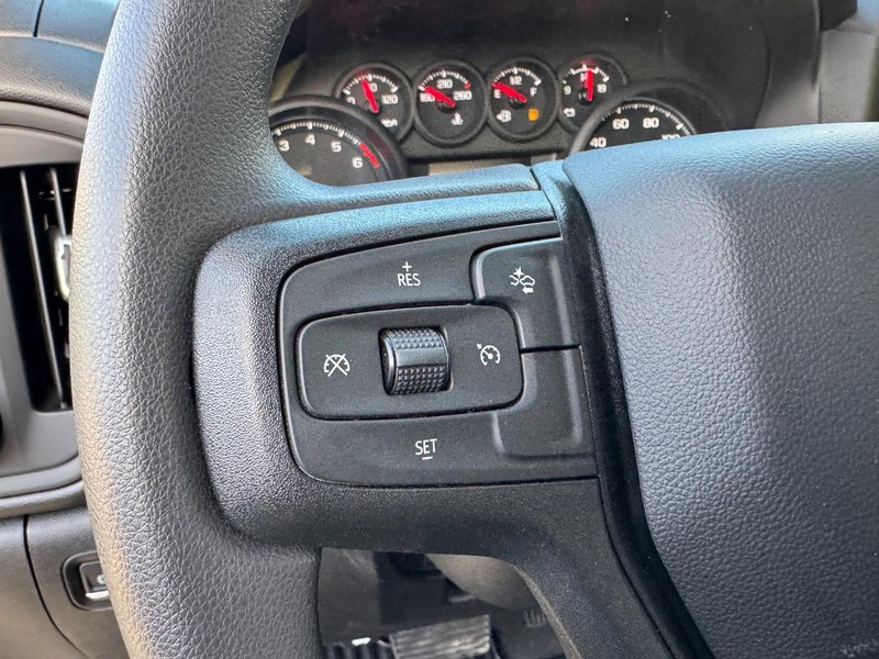 Chevrolet Silverado 1500 Vehicle Image 15