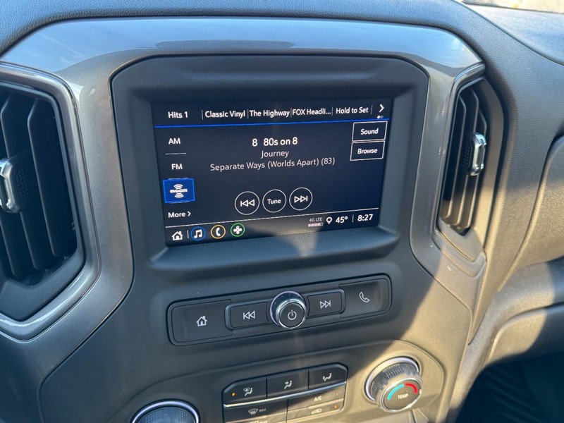 Chevrolet Silverado 1500 Vehicle Image 17