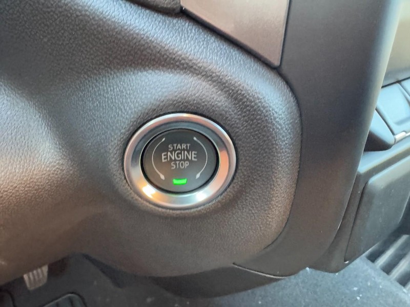 Chevrolet Silverado 1500 Vehicle Image 16