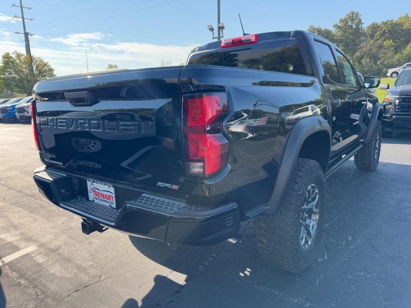 Chevrolet Colorado Vehicle Image 03