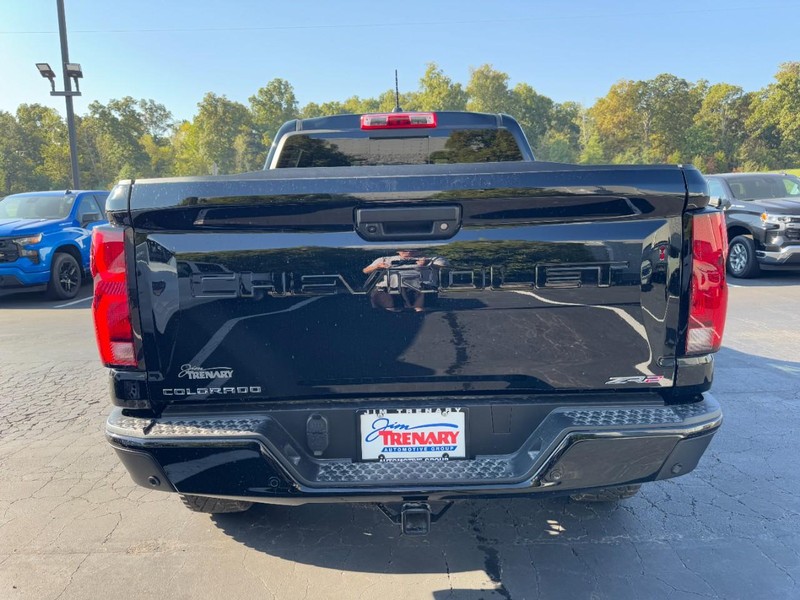 Chevrolet Colorado Vehicle Image 04