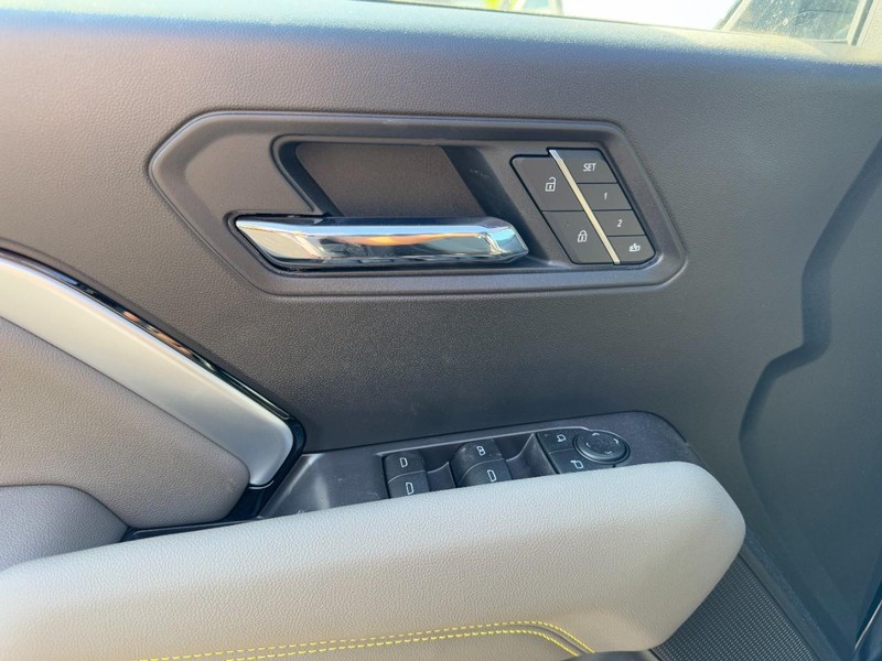 Chevrolet Colorado Vehicle Image 12