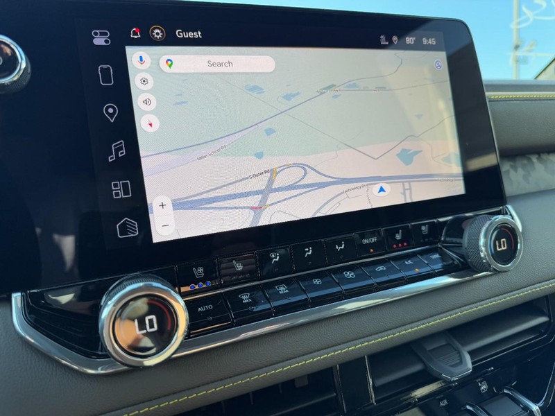 Chevrolet Colorado Vehicle Image 17