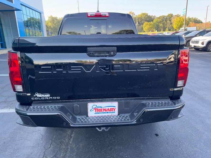 Chevrolet Colorado Vehicle Image 04