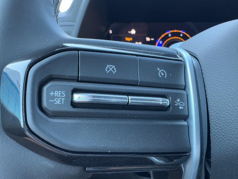 Chevrolet Colorado Vehicle Image 12