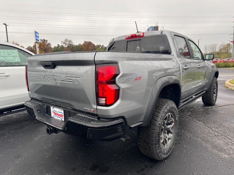 Chevrolet Colorado Vehicle Image 03