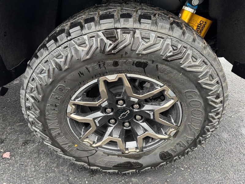 Chevrolet Colorado Vehicle Image 06