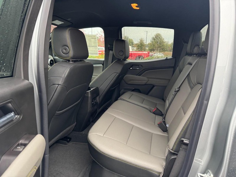 Chevrolet Colorado Vehicle Image 08