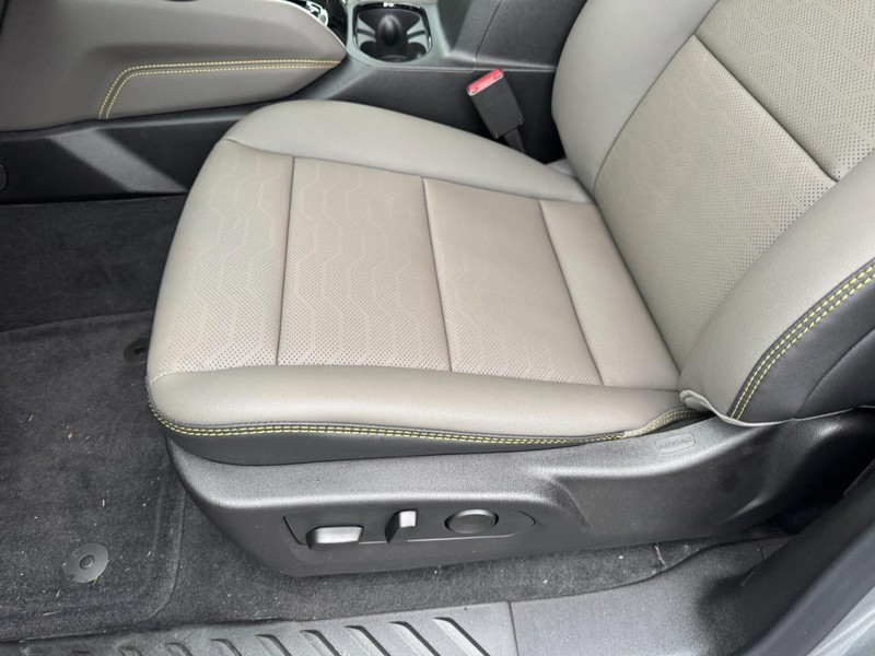 Chevrolet Colorado Vehicle Image 10