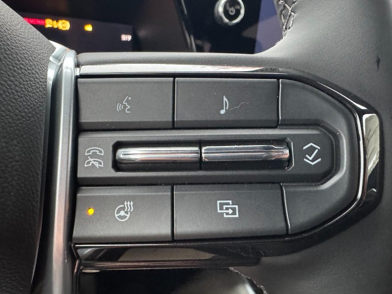 Chevrolet Colorado Vehicle Image 13