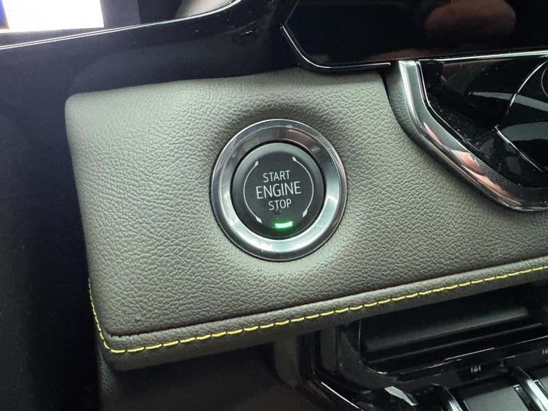 Chevrolet Colorado Vehicle Image 18