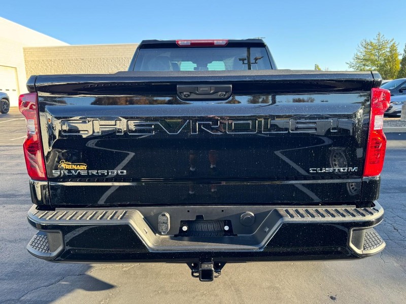 Chevrolet Silverado 1500 Vehicle Image 04