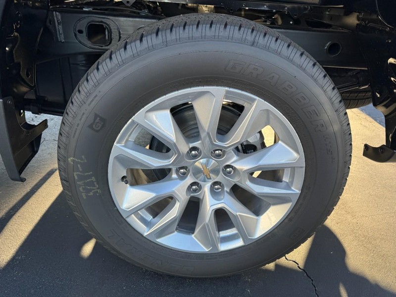 Chevrolet Silverado 1500 Vehicle Image 06