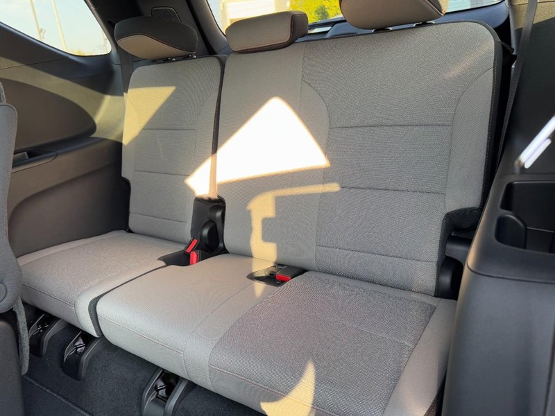 Chevrolet Traverse Vehicle Image 09