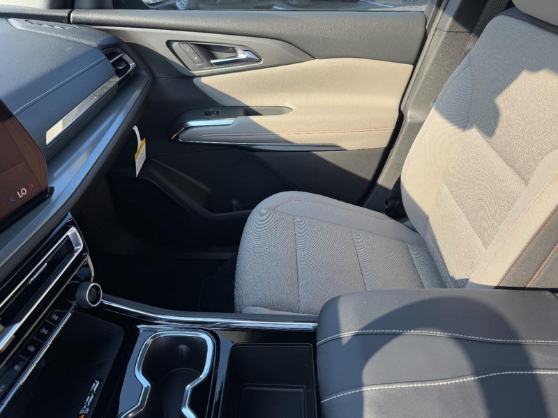 Chevrolet Traverse Vehicle Image 10