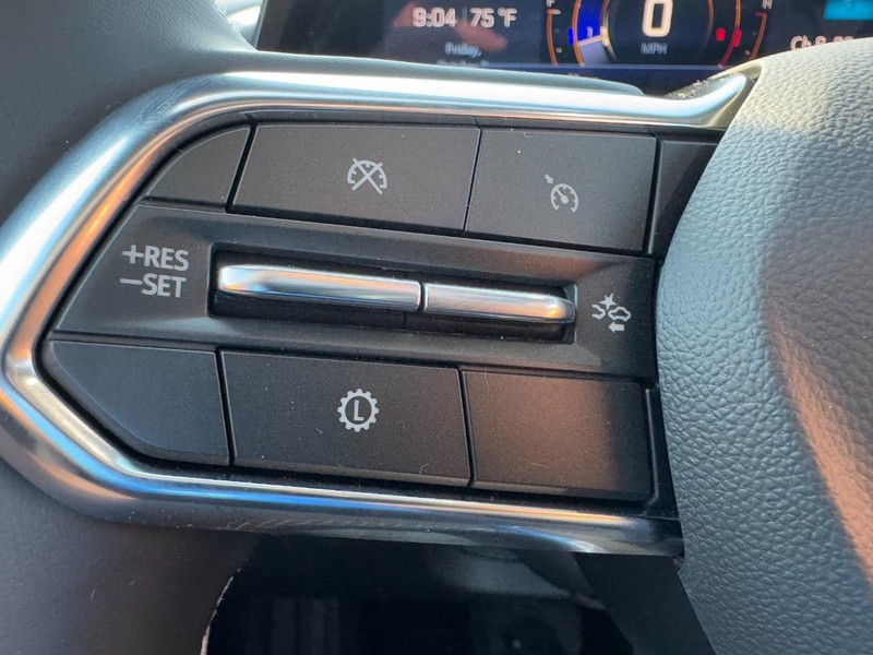 Chevrolet Traverse Vehicle Image 13