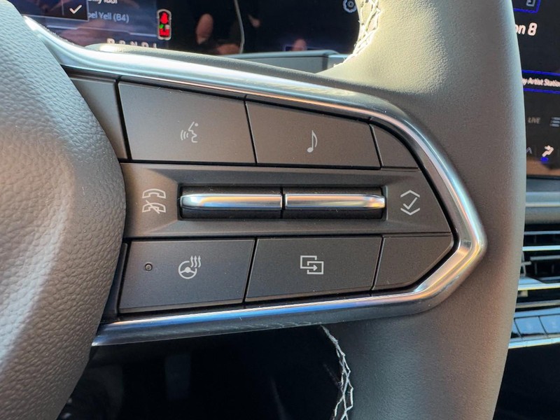 Chevrolet Traverse Vehicle Image 14