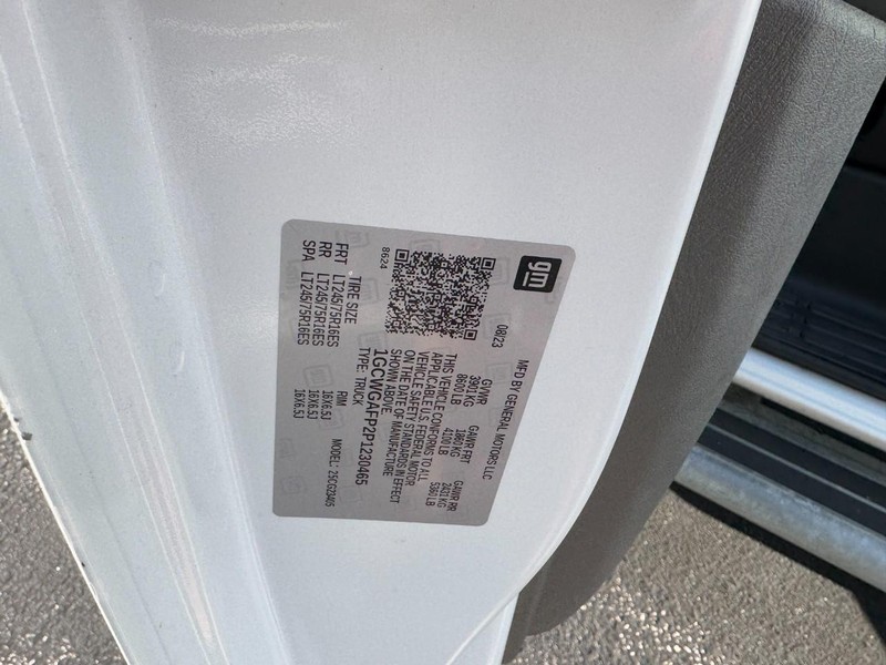 Chevrolet Express Cargo Van Vehicle Image 19