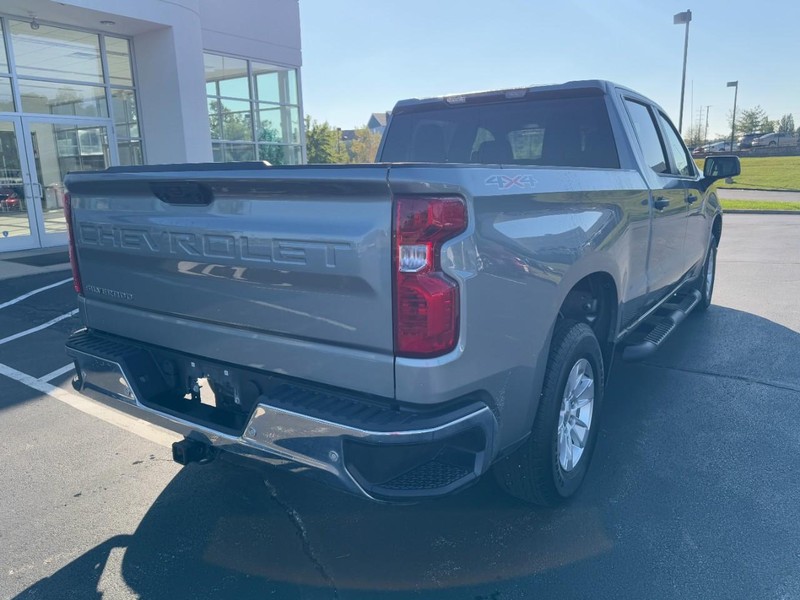 Chevrolet Silverado 1500 Vehicle Image 03