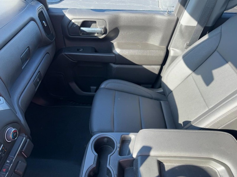 Chevrolet Silverado 1500 Vehicle Image 13